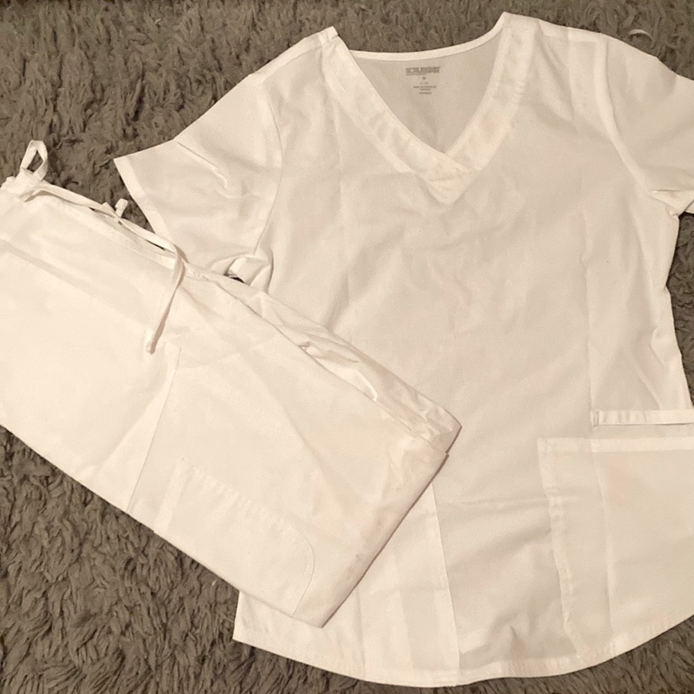 Unused White Scrub Set